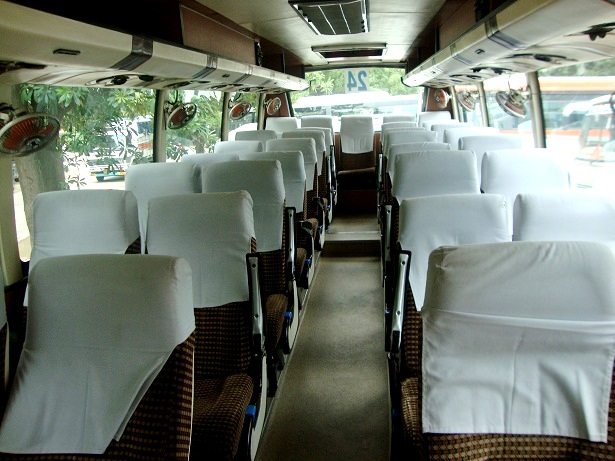 35 Seater Luxury Bus