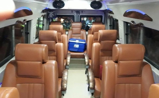 9 Seater Traveler Van