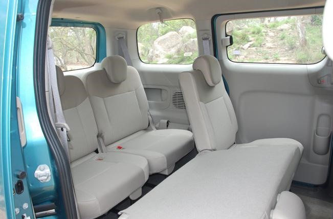 7 Seater Nissan Evalia