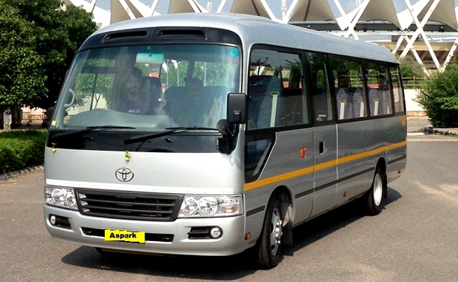 15 Seater Toyota Bus