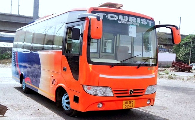 18 Seater Isuzu Bus