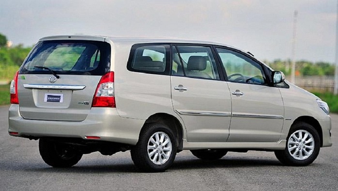 7 Seater Toyota Innova