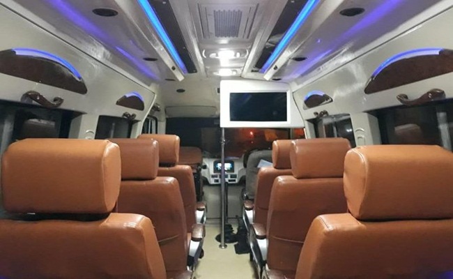 10 Seater Traveler Van