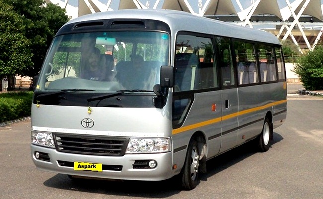 11 Seater Toyota Van