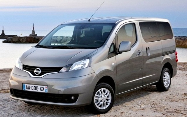 nissan 6 seater van