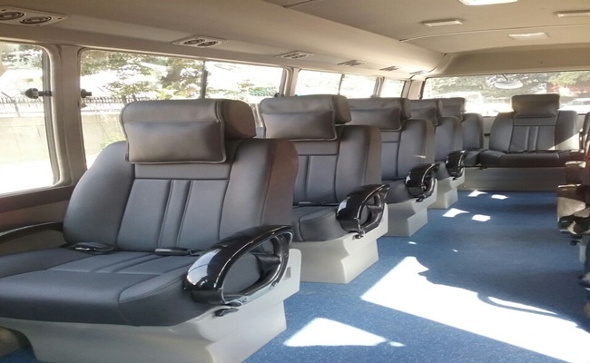 10 Seater Toyota Bus