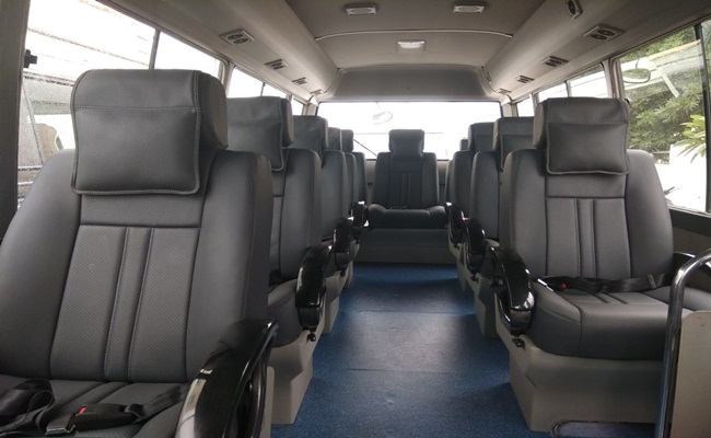 10 Seater Toyota Bus