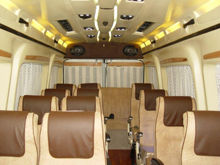 15 Seater Traveler Van