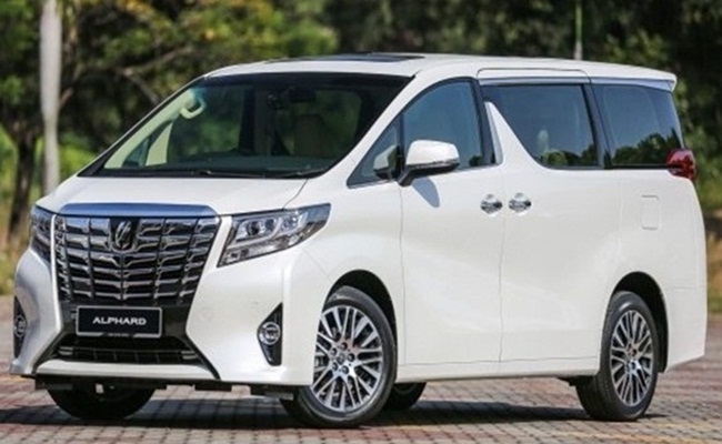 6 Seater Toyota Alphard Van