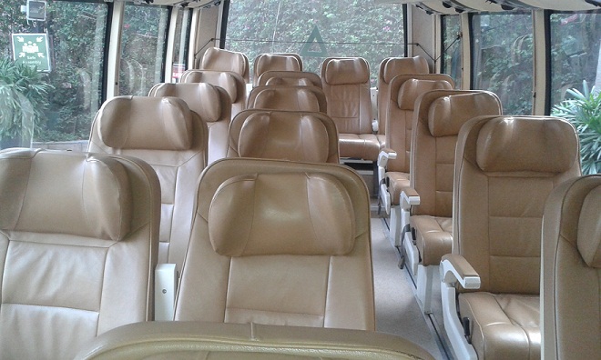 20 Seater Isuzu Bus